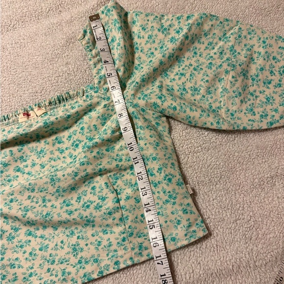 Levi's Yvie Puff 3/4 Sleeve Cropped Blouse Cream Electric Green Floral Top - Picture 9 of 12